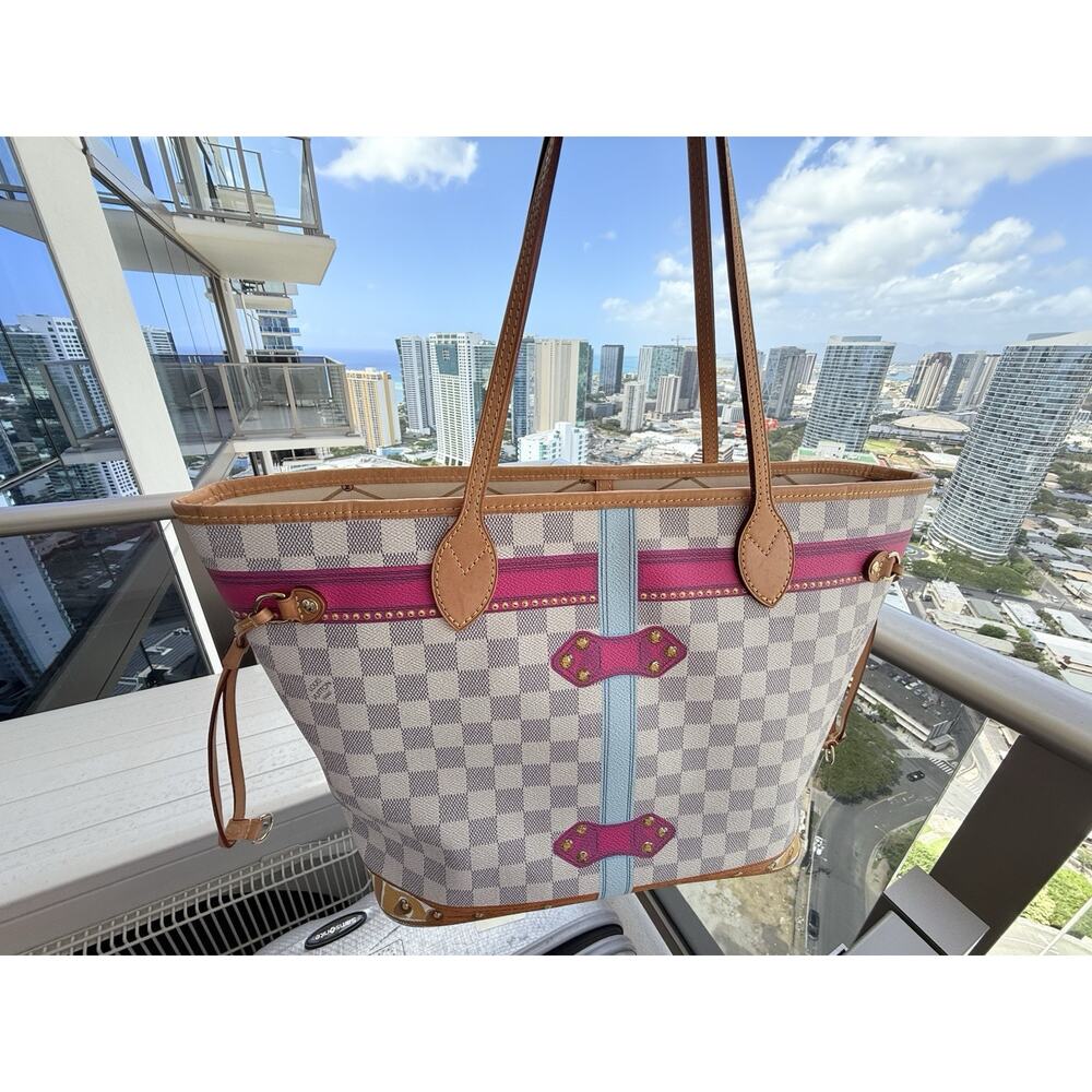 Louis Vuitton Hawaii Neverfull MM bag Summer Trunks Damier Azur Maui Hello Kitty - Picture 8 of 16